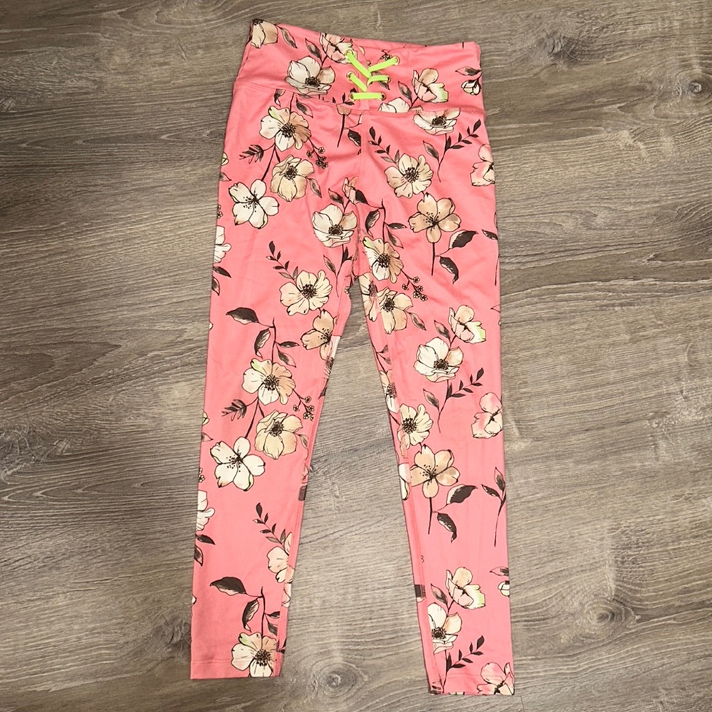 Girls leggings pink size large 12/14. Great condition!